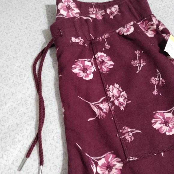 Sweat Shirt Joggers Set - Picture 6 of 9